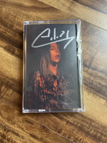 Billie Eilish signed and sealed ‘bad guy’ cassette /500 RARE 🔥🔥🔥 Cover