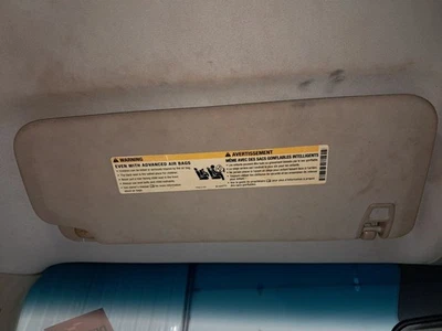 Para-sol esquerdo driver sem iluminação compatível com 07-14 SUBURBAN 1500 451103 - Imagem 1 de 3