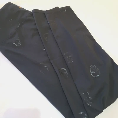 Secondhand Nanette Lepore Black Skull Print Capri Leggings | Women Size S - Image 1 of 4