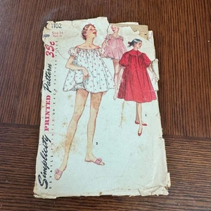 Vintage Simplicity 1102 Sewing Pattern Womens 14 Nightwear Nightgown Puff Sleeve - Picture 1 of 4