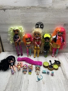 Lot of LOL Tots And Dolls With Accessories - Not Compete - Picture 1 of 19