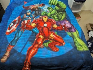 Manta Edredón Doble Marvel Avengers Hulk, Thor, Capitán América y Iron Man - Imagen 1 de 3