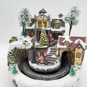 Plow & Hearth Weihnachten musikalisch animiert Zug Dorf beleuchtet Urlaub Dekor 11 - Bild 1 von 23