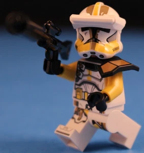 LEGO® STAR WARS 75435 New MTT Commander BLY Minifigure +Blaster & More 100% LEGO - Picture 1 of 8