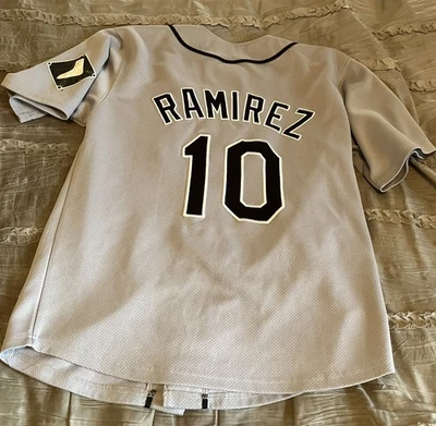 Camiseta deportiva ALEXEI RAMIREZ Chicago White Sox de béisbol MAJESTUOSA gris juvenil MEDIANA MLB Foto 1 de 4