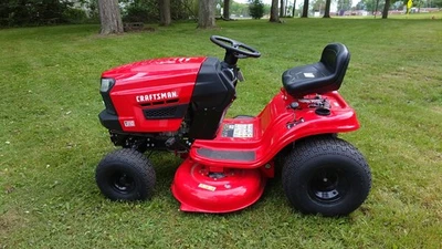 Craftsman T110 42in 17.5HP Gas Riding Tractor （New） - Image 1 of 4