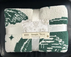 Wicked: For Good x Katie Kime Feather KnitThrow Blanket Green 50 x 60 NWT - Picture 1 of 6
