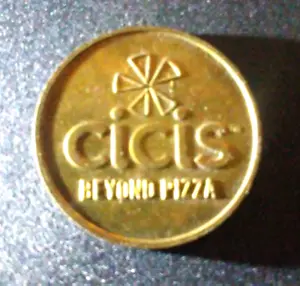 CI CI'S BEYOND PIZZA WINDMILL VINTAGE. AMUSEMENT TOKEN-L@@K! - Picture 1 of 2