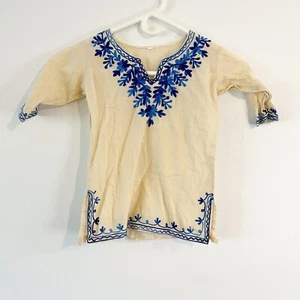Vintage Girls Cream Ethnic Blue Floral Embroidered Shirt Sz Small 6 Long Sleeve - Picture 1 of 9