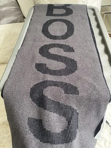 BNWT Hugo Boss Scarf - Imagen 1 de 2