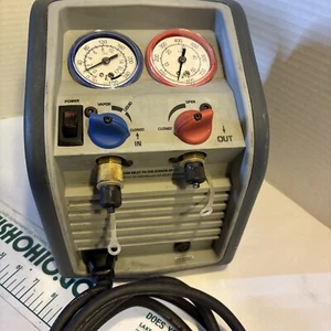 ROBINAIR RG3 COMMERCIAL REFRIGERANT RECOVERY MACHINE - Picture 1 of 8