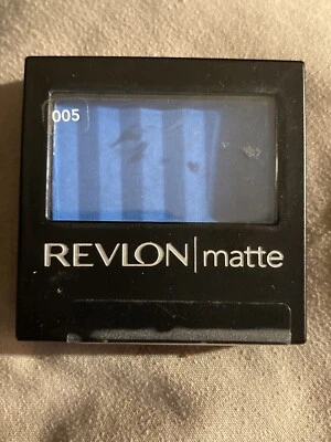 NEW REVLON MATTE EYE SHADOW 005 VENETIAN BLUE Rare & Authentic Sealed Beautiful - Image 1 of 3