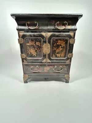 Antiguo gabinete de madera japonés de sobremesa Meji período Tansu Foto 1 de 4