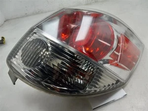 04-08 TOYOTA MATRIX PASSENGER SIDE REAR TAIL LIGHT  - Foto 1 di 12