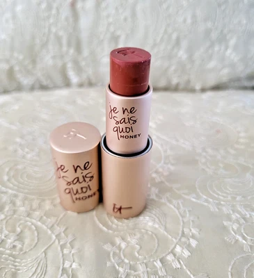 It Cosmetics Je Ne Sais Quoi Awakening Lip Treatment Honey - Image 1 of 2