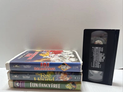 Lot of (3) Walt Disney VHS Movies with Clamshell Cases 1 Without Case - Image 1 of 4
