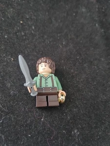 Lego Lord of the Rings Frodo Baggins Minifigure With Stig & Ring - Picture 1 of 2