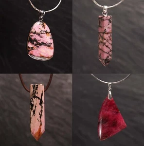 Unikat Edelstein Anhänger mit Rhodonit für Kette und Lederband Steinschatz - Bild 1 von 42