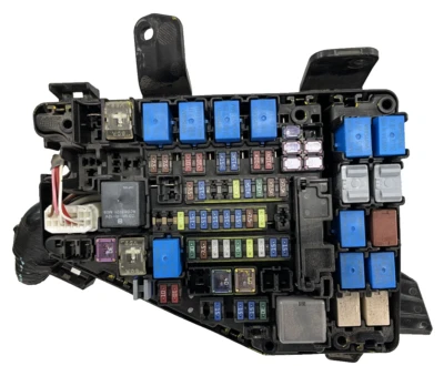 Subaru Outback 2019 caja de fusibles motor izquierdo compartimento del motor OEM Foto 1 de 4