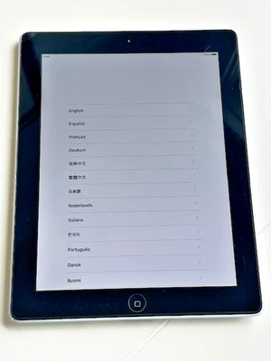 Apple iPad 2 16 GB Wi-Fi 9,7" A1395 MC989LL/A incluido con cubierta y caja original Foto 1 de 4