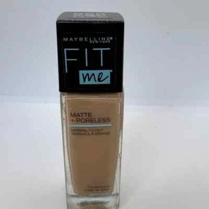 CLEARANCE. Maybelline Fit Me Matte + Poreless Foundation - 222 True Beige - Picture 1 of 2
