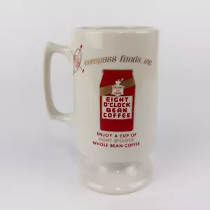 Taza de granos de café vintage a las ocho en punto - Brújula Foods publicidad para empleados MCM - Imagen 1 de 7