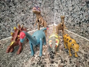 Dinosauri Lotto 5 Dinosauri e 1 Leapard 2001 K&M International Buone Condizioni  - Foto 1 di 9