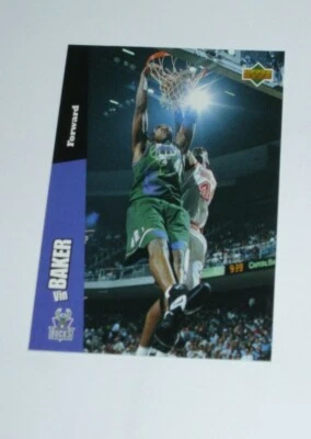 Upper Deck Folz Mini Card Basketball 1997 Vin Baker Bucks NBA #21 Rare Card - Image 1 of 2