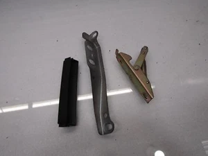 Toyota Townace Liteace 82-9 Mk2 Skylite Dachglasscheibe links Mitte Fangschloss - Bild 1 von 5