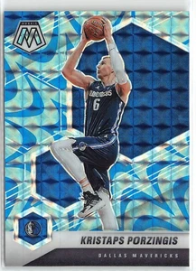 2020-21 Panini Mosaic NBA Mosaic Reactive Blue Parallel #74 Kristaps Porzingis - Picture 1 of 2