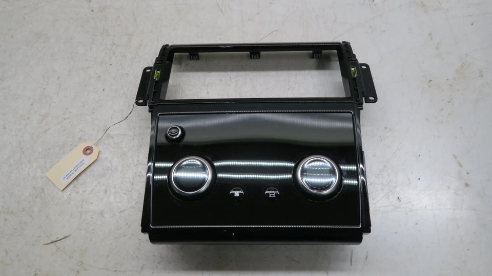 2020-2023 Land Rover Discovery OEM Dashboard Climate Control Trim 37510066AA01 - Image 1 of 4