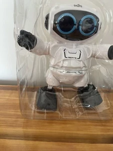 YCOO Robo Beats Tap And Dance Robot by Silverlit Electronoic Toy - Picture 1 of 6