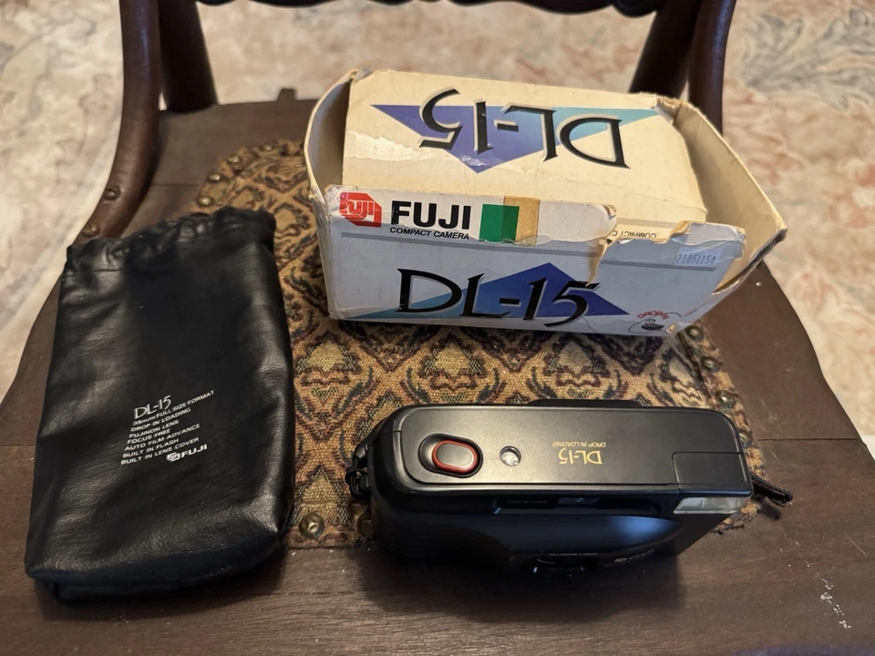 Fuji DL-15 Compact 35mm Compact Camera, Tested, Original Box, Ships Free - Image 1 of 4