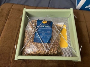 BACKYARD NATURE BIRDFEEDER NEW - Picture 1 of 1