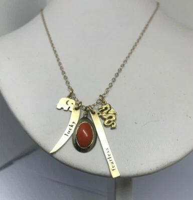 CATENINA CON  5 CHARMS PORTAFORTUNA IN ARGENTO 925 PLACCATO ORO E CORALLO - Immagine 1 di 4