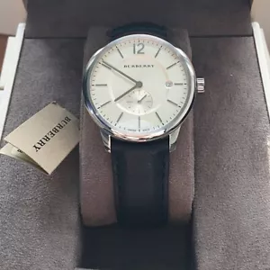 Brandneu Burberry BU10000 The Classic Rund Kariert Stahlgehäuse Herrenuhr - Bild 1 von 1