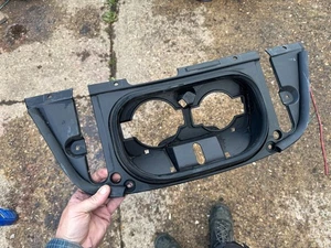 2020 NISSSAN LEAF CHARGE PORT SURROUND TRIM 2018-2023  657305SH0A - Picture 1 of 7