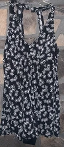 WHITE STAG Women's Bathing Suit Size Medium Black White One Piece Sarong - Picture 1 of 7