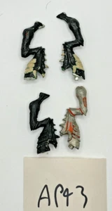 Warhammer 40k Tyranids Warriors Legs x4 Bits Metal Lot OOP 2nd Ed Rogue Trader - Picture 1 of 1
