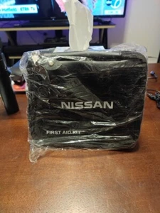 New NISSAN First Aid Kit Rogue Maxima Sentra Murano Titan Sealed - Bild 1 von 4