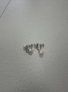 14k White Screw back Dangle Pearl Earrings - Picture 1 of 3
