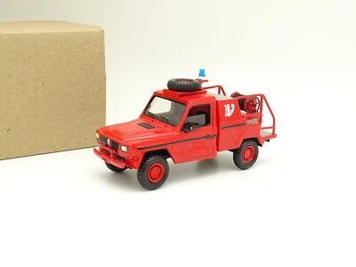 MVI Résine SB 1/43 - Peugeot P4 FF 4x4 DESAUTEL Pompiers - Photo 1/3