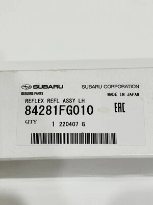 原始设备制造商 2008 - 2017 年斯巴鲁后保险杠左装饰反射器 Impreza Wagon 84281FG010 — 第 1/3 张图片