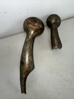 VINTAGE SET OF BRASS HORSE HAMES FOR CANE OR WALKING STICK TOPS - Image 1 of 4