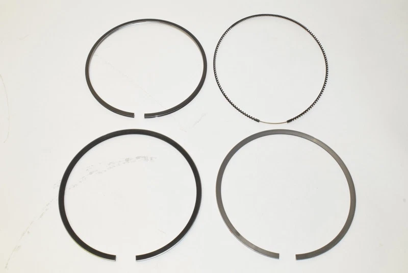 Detroit Diesel 23503747 Ring Set