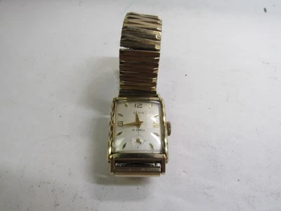 VINTAGE MANS ELGIN SQUARE FACE  WRISTWATCH   10 KT. R.G. BEZEL - Image 1 of 4