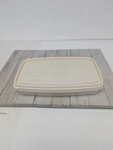 Vtg. Rubbermaid Servin' Saver Rectangle 4 cups #5 Almond Lid - Picture 1 of 9