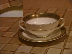 Royal Doulton - Belvedere - Handled Soup Bowl / Stand  - Picture 1 of 1