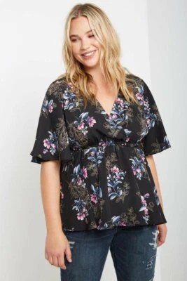 Top soprano talla grande estampado floral cuello en V volantes manga corta - 3X Foto 1 de 4