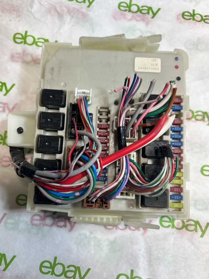 04-06 Módulo de control de carrocería de fusibles Nissan Armada Titan Infiniti 284B67S002 Foto 1 de 1